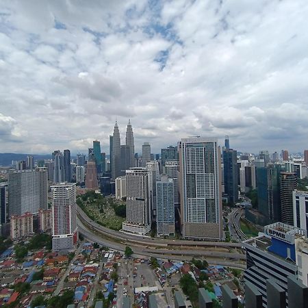 Lx 39A Balcony Klcc View 1 Bedroom Infinity Pool クアラルンプール エクステリア 写真